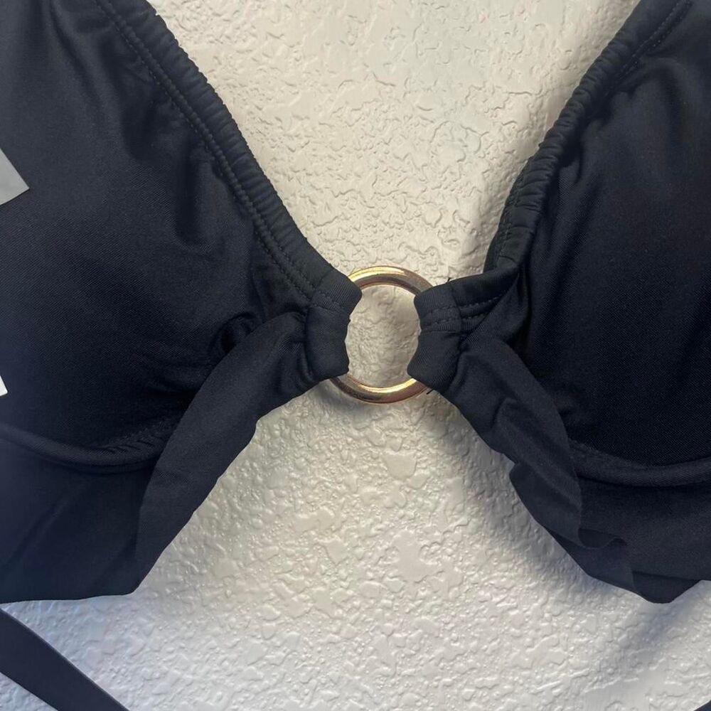 Shade-shore Women's Black and Navy Bikini-and-tankini-tops